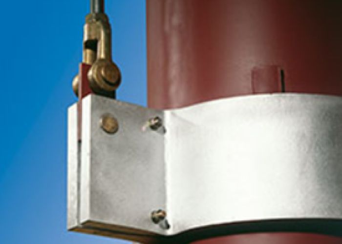 Pipe clamps & ancillary equipment